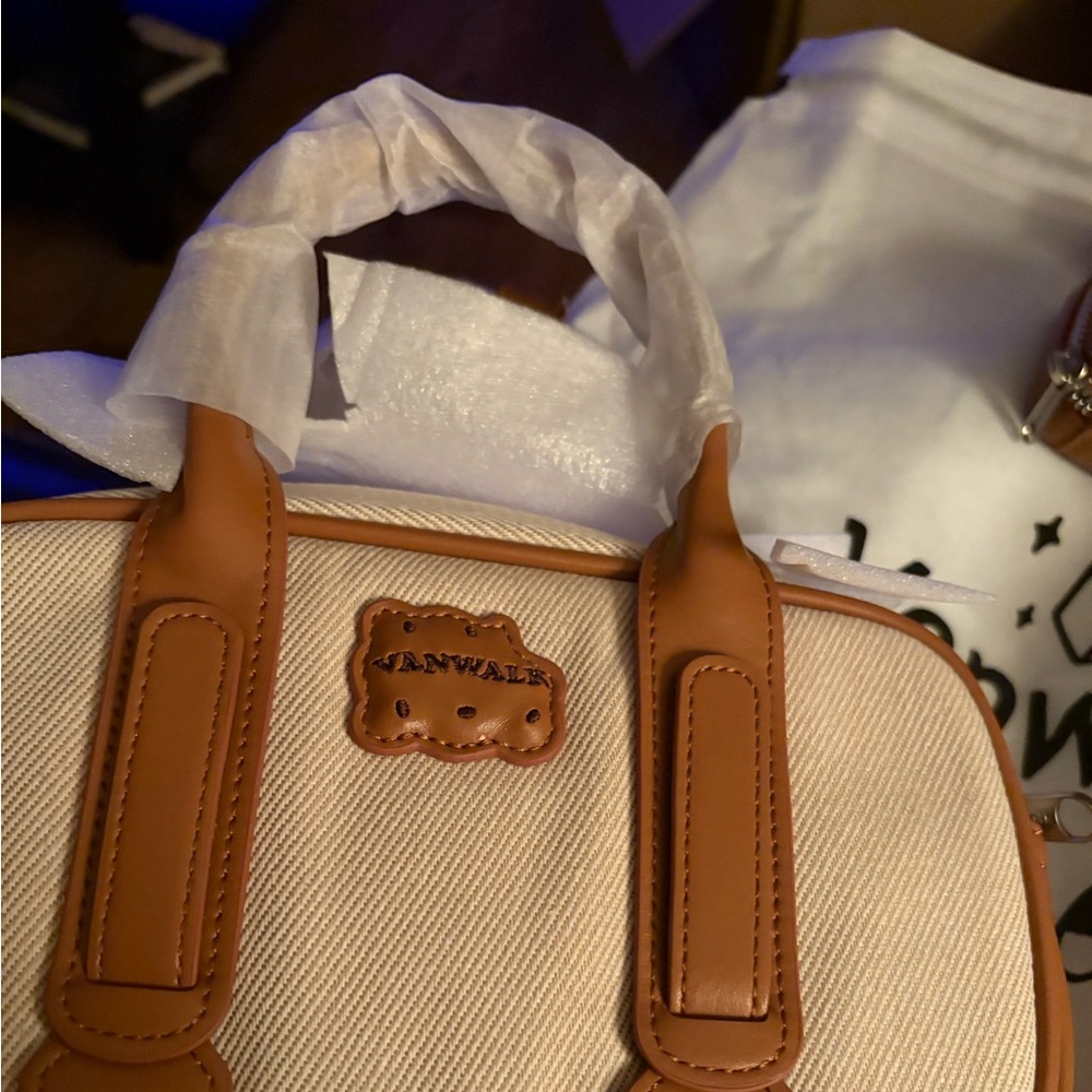 Vanwalk Tan and Cream Handbag/Crossbody